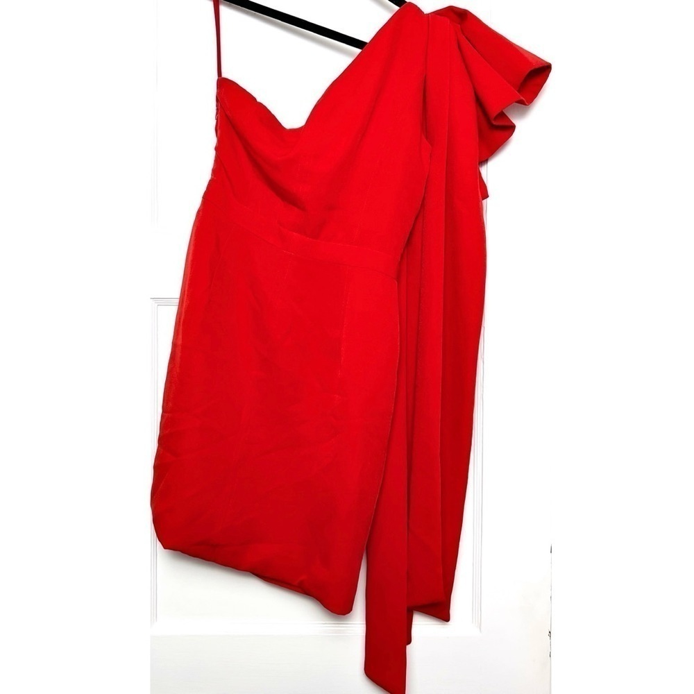 TOCCIN Red Bow Detail One Shoulder Sleeveless Front Cutout Mini Sheath Dress 4 - Picture 5 of 8
